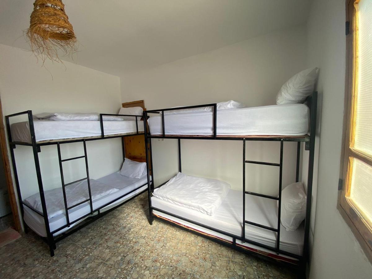 Sable Surf Camp Hostel *